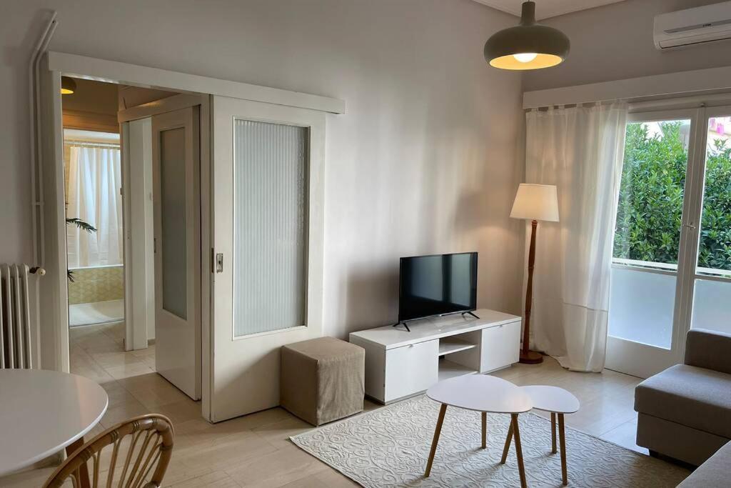 Studio Stay Apartment 칼라마타 외부 사진